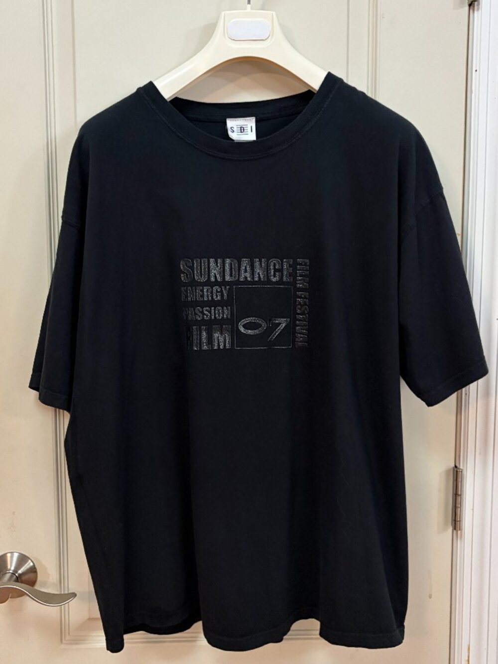 SDI Men's Size XL 100% Cotton S/S Sundance 2007 T-Shirt. Black.